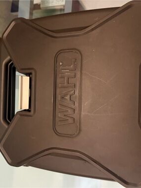 Wahl hair cutting tools with extra parts
